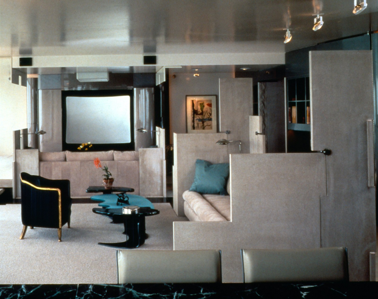 Barr Residence — image 2