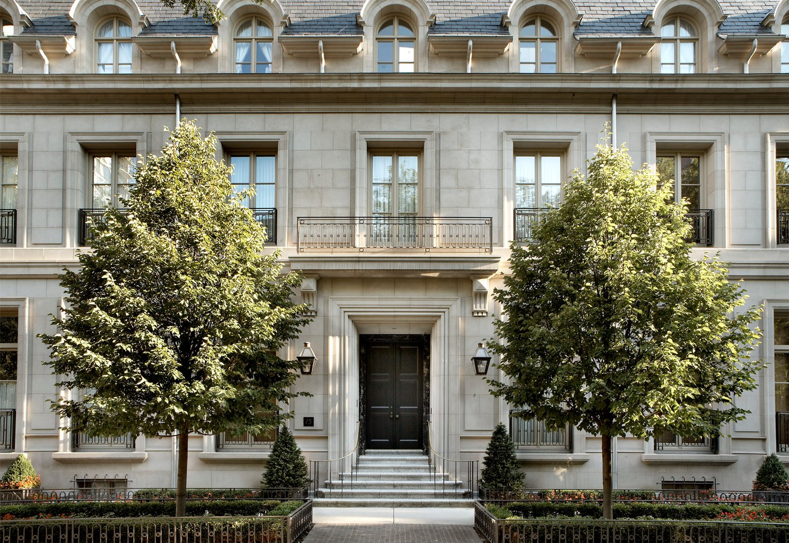 Burton Street Townhouse — image 1