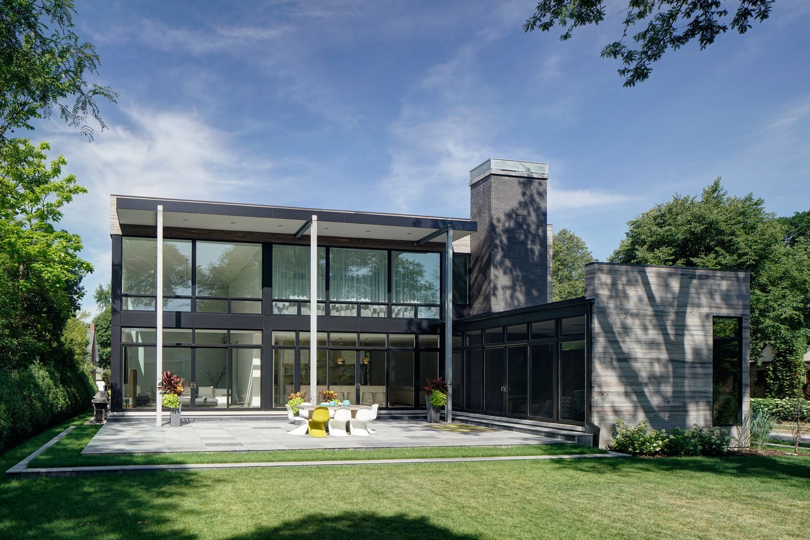 Elmhurst Residence — image 3