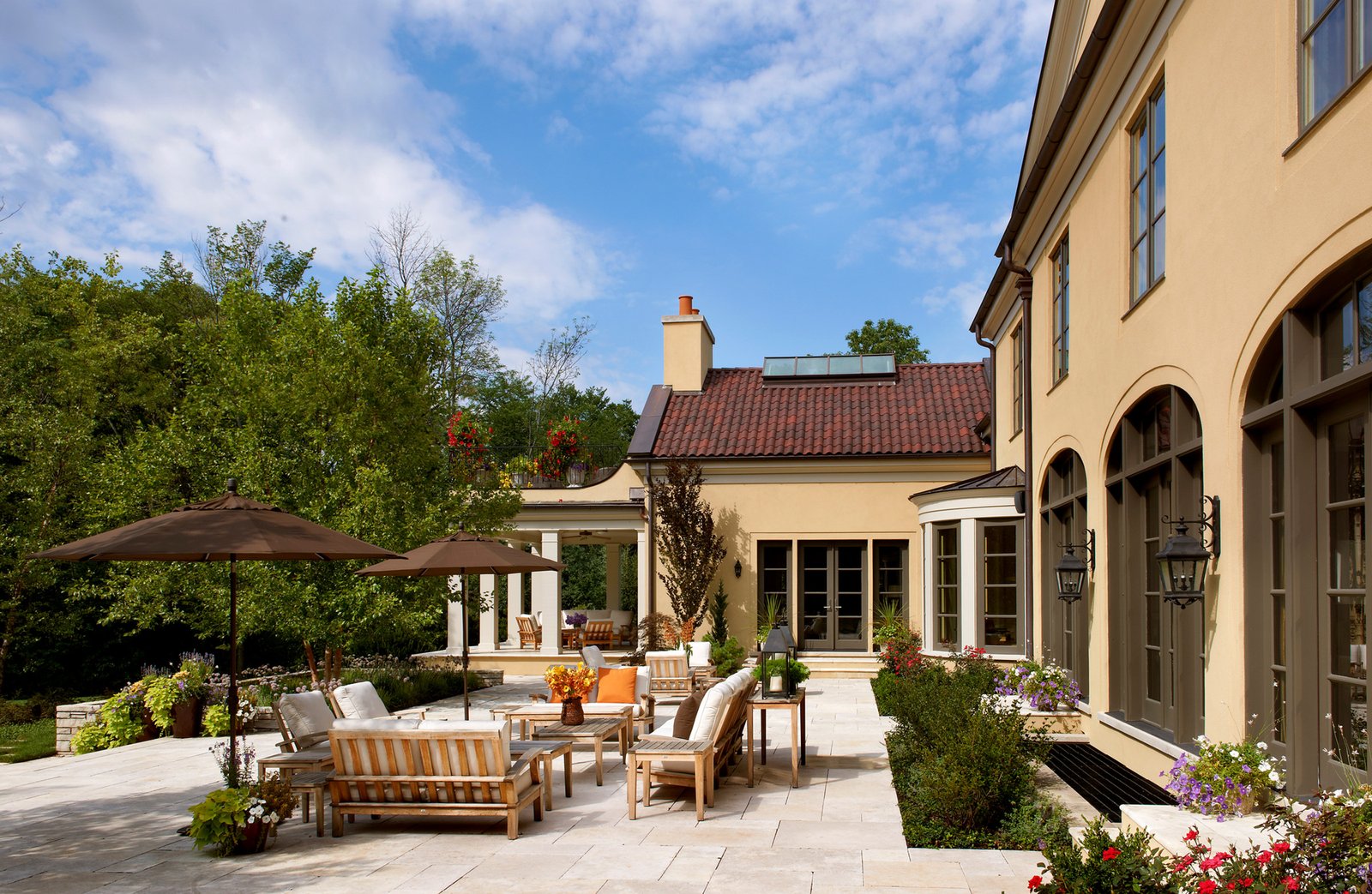 Lake Forest Estate — image 19